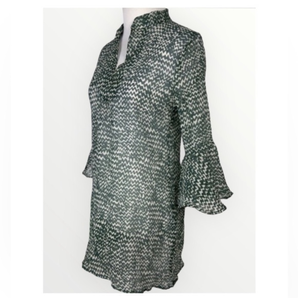The Royal Standard Green & White Print Sheer Tunic 3/4 Bell Sleeves Tunic Small